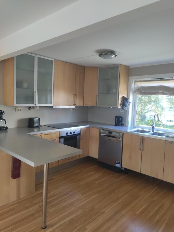 Feelhome Apartment 4- Bedroms Njords Veg Тромсьо Екстериор снимка